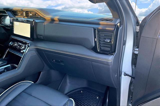 Used 2024 GMC Sierra 1500 AT4X image 26