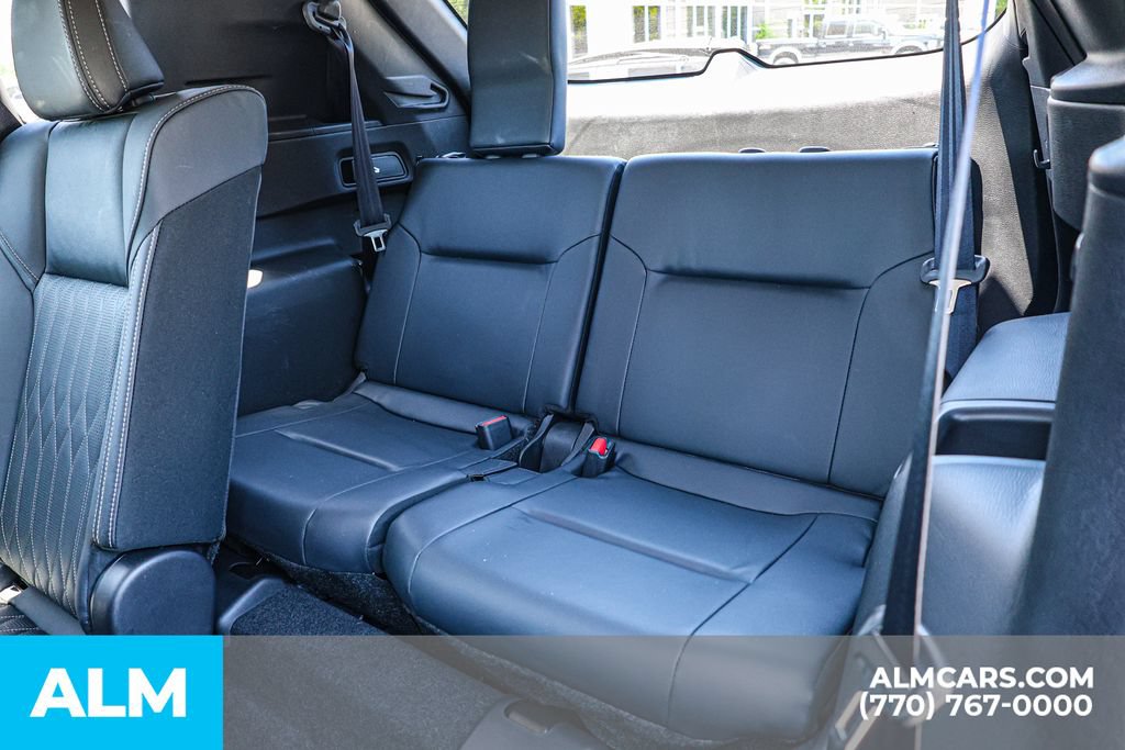 Used 2025 Mitsubishi Outlander SEL FWD image 20