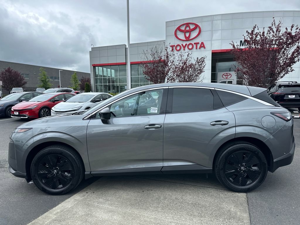 Used 2025 Nissan Murano SV AWD/4WD image 2