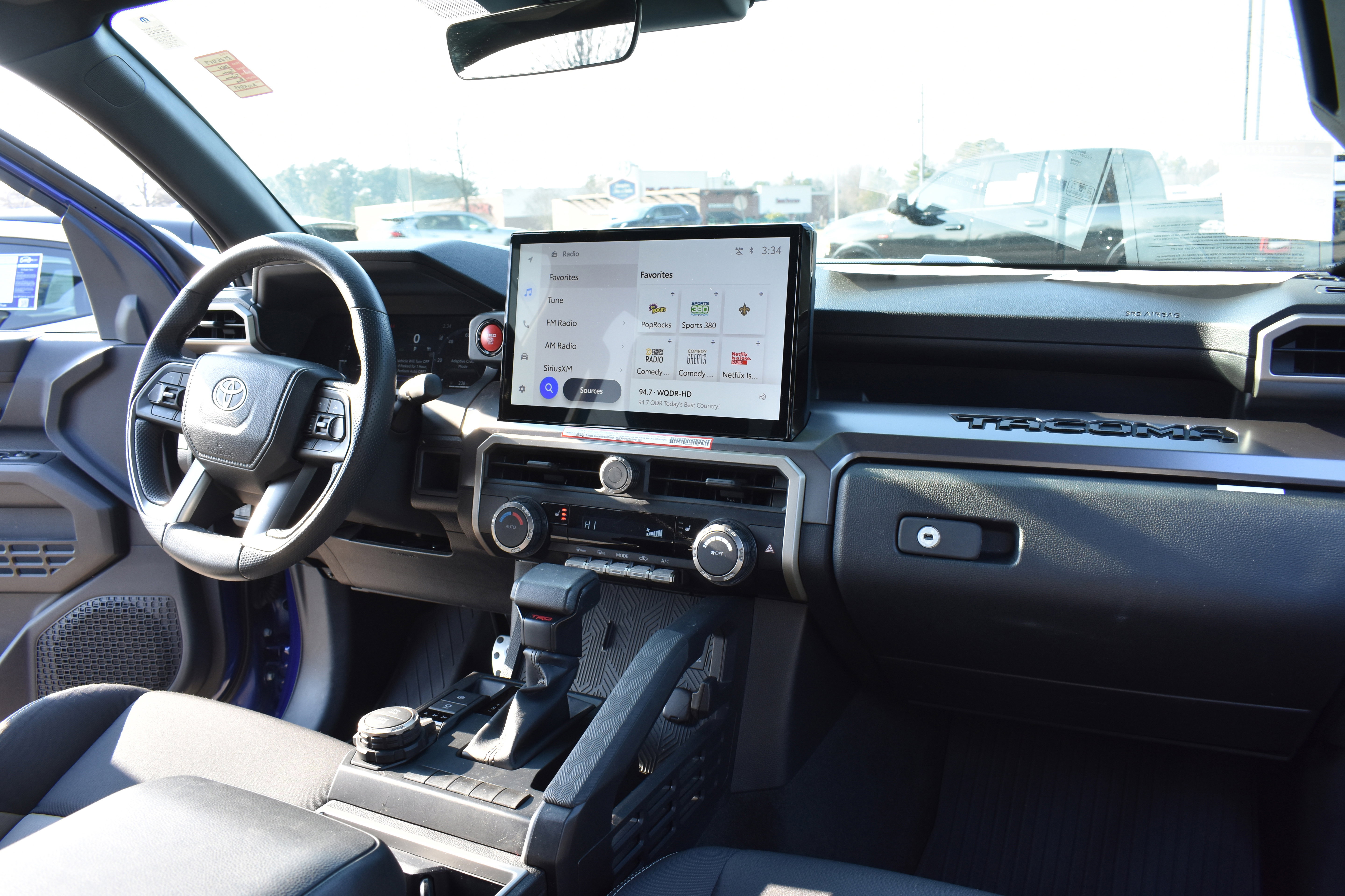 Used 2024 Toyota Tacoma TRD Sport image 32