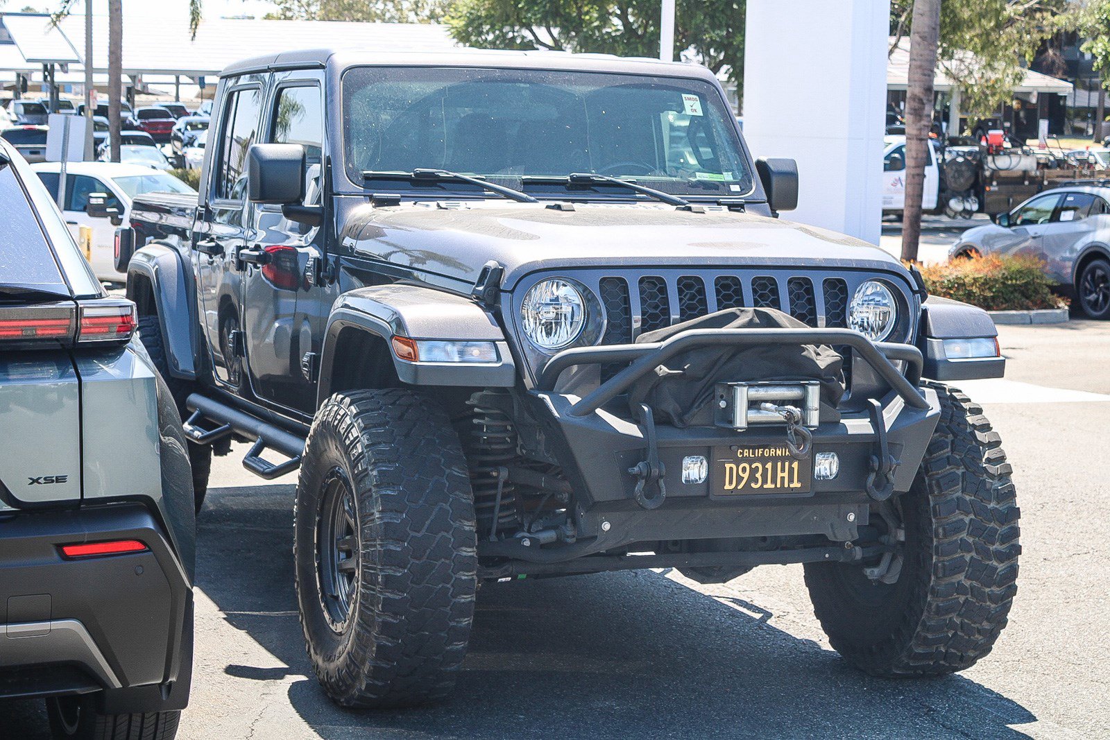 Used 2020 Jeep Gladiator Sport w/ Quick Order Package 24S AWD/4WD image 3