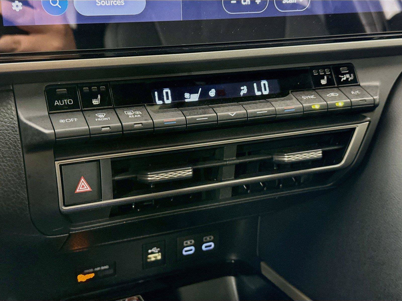 Certified 2025 Toyota Camry XSE FWD image 27