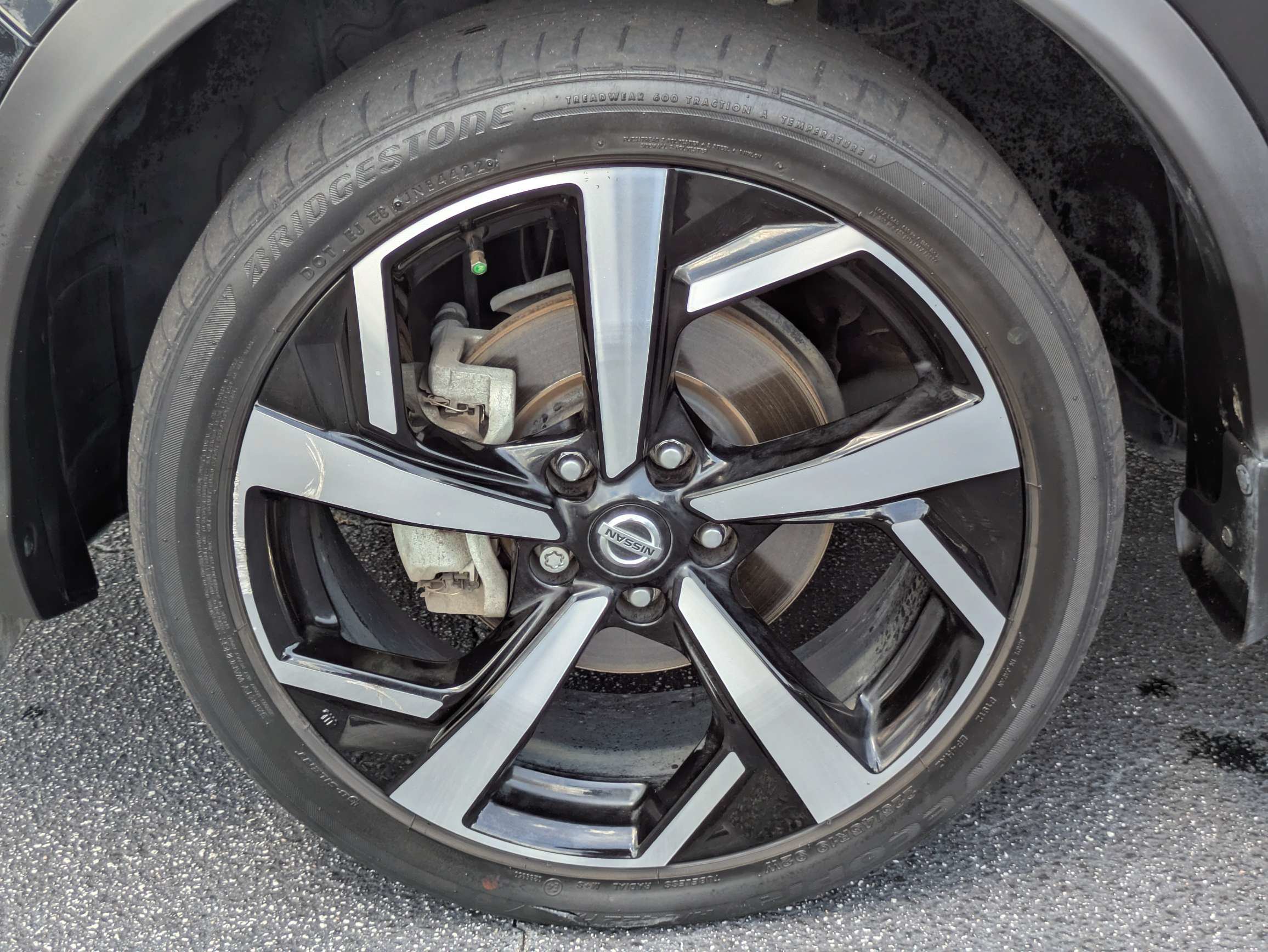 Used 2022 Nissan Rogue Sport SL FWD image 30