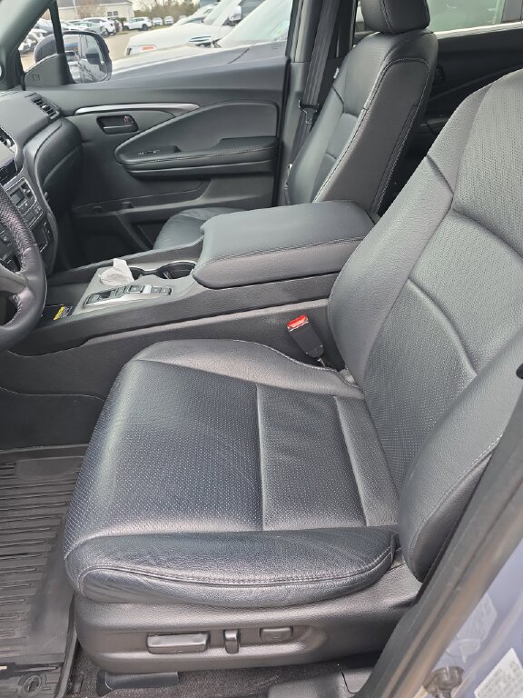 Used 2024 Honda Passport EX-L image 8
