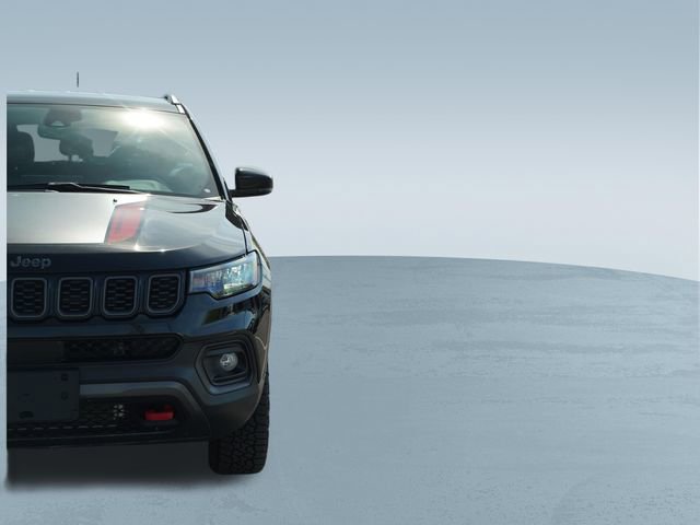 Used 2024 Jeep Compass Trailhawk w/ Trailer Tow Group image 40