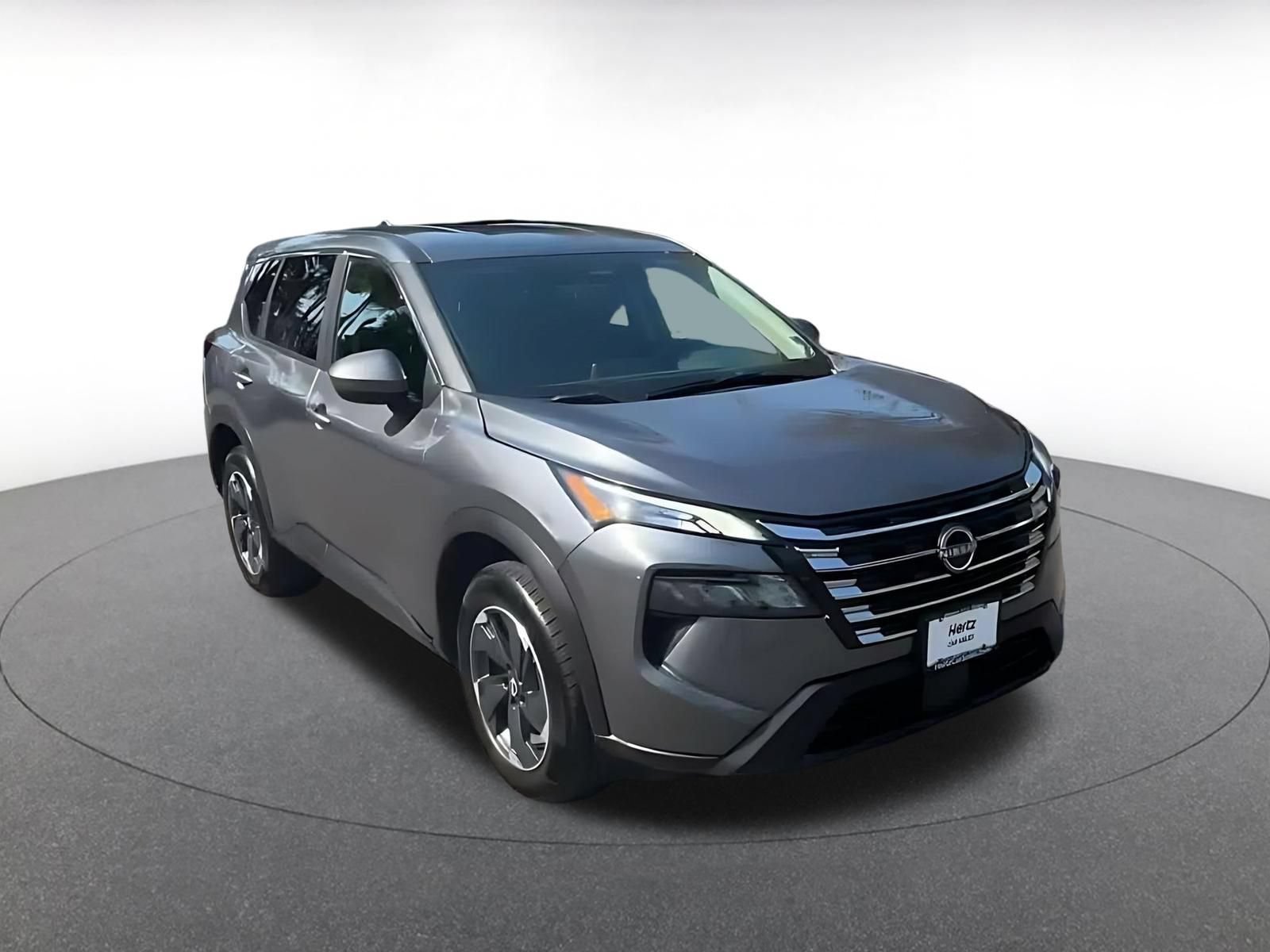 Used 2025 Nissan Rogue SV AWD/4WD image 3
