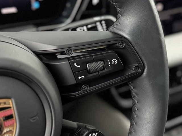 Certified 2025 Porsche Macan 4 Electric image 22