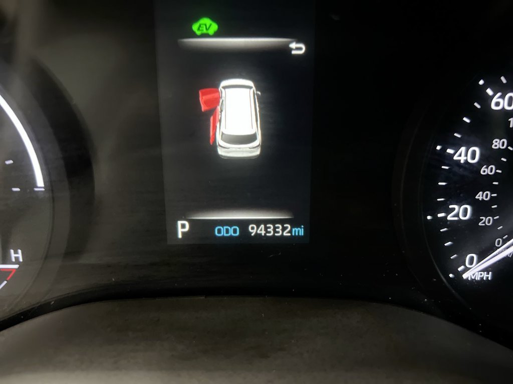 Used 2023 Toyota Sienna XLE AWD/4WD image 13