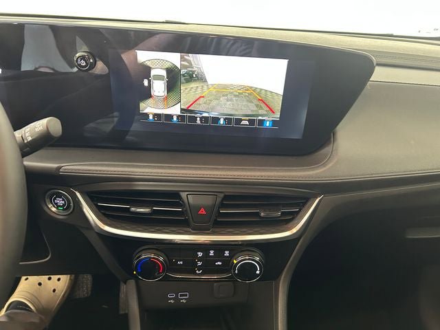 Used 2024 Buick Encore GX Sport Touring w/ Advanced Technology Package FWD image 23