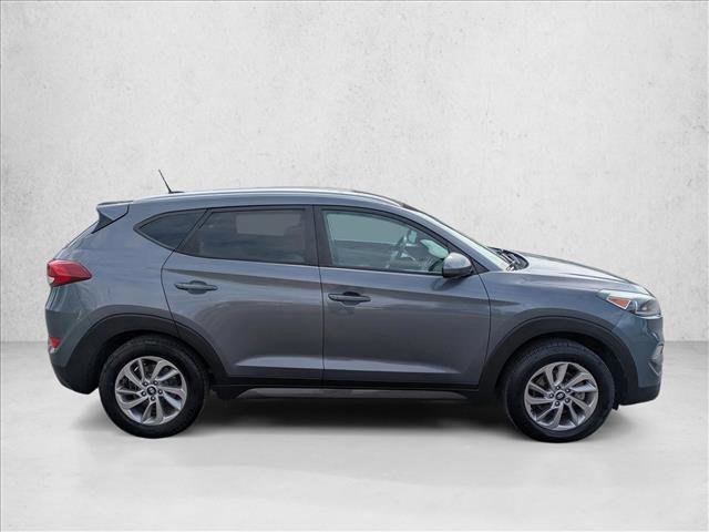 Used 2016 Hyundai Tucson SE w/ Option Group 02 FWD image 4
