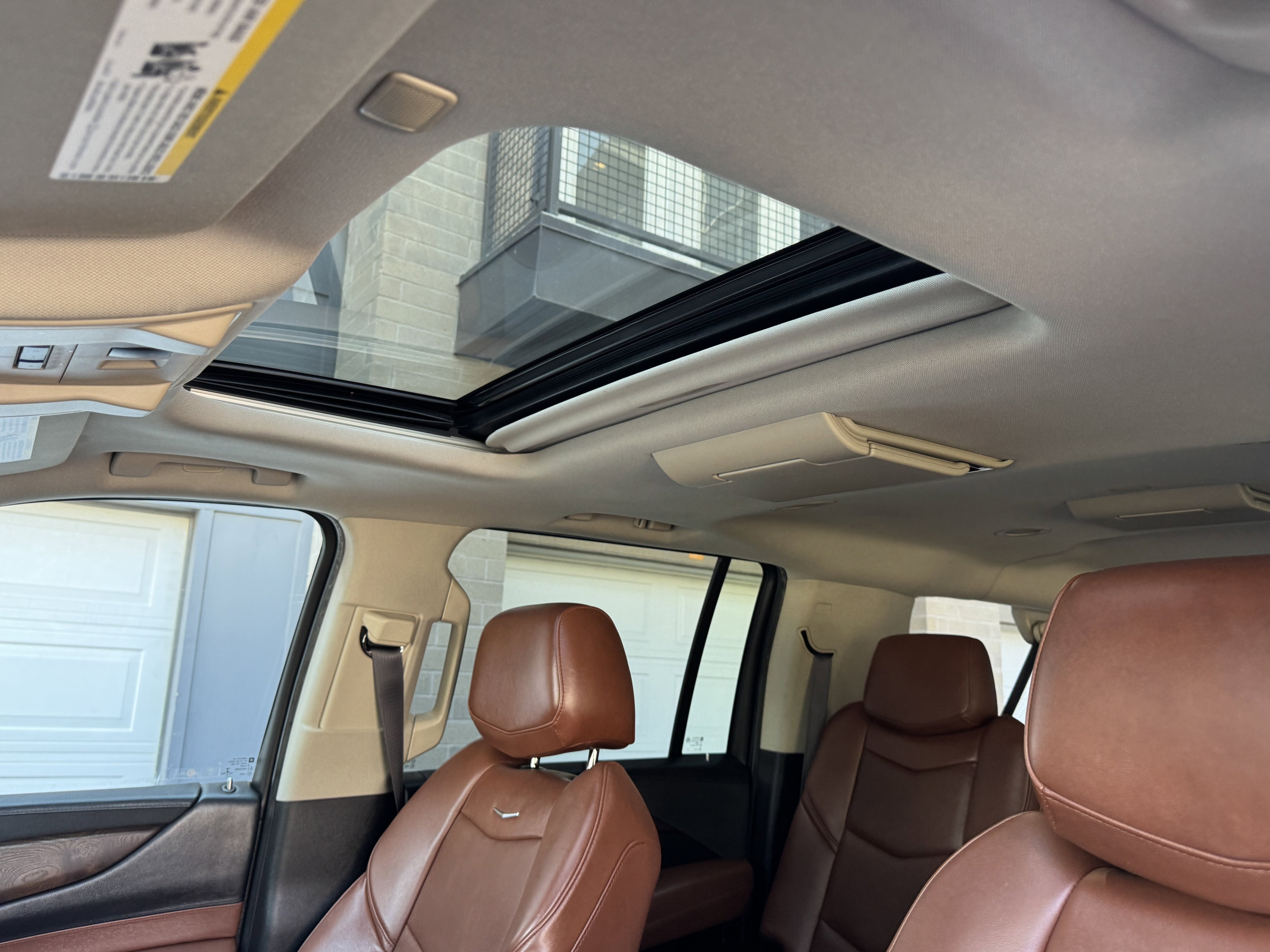 Used 2017 Cadillac Escalade ESV Luxury image 28
