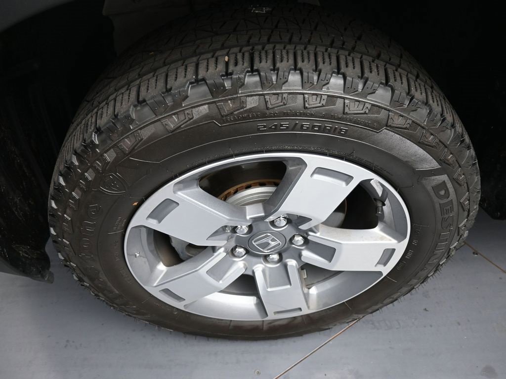 Certified 2025 Honda Ridgeline RTL image 14