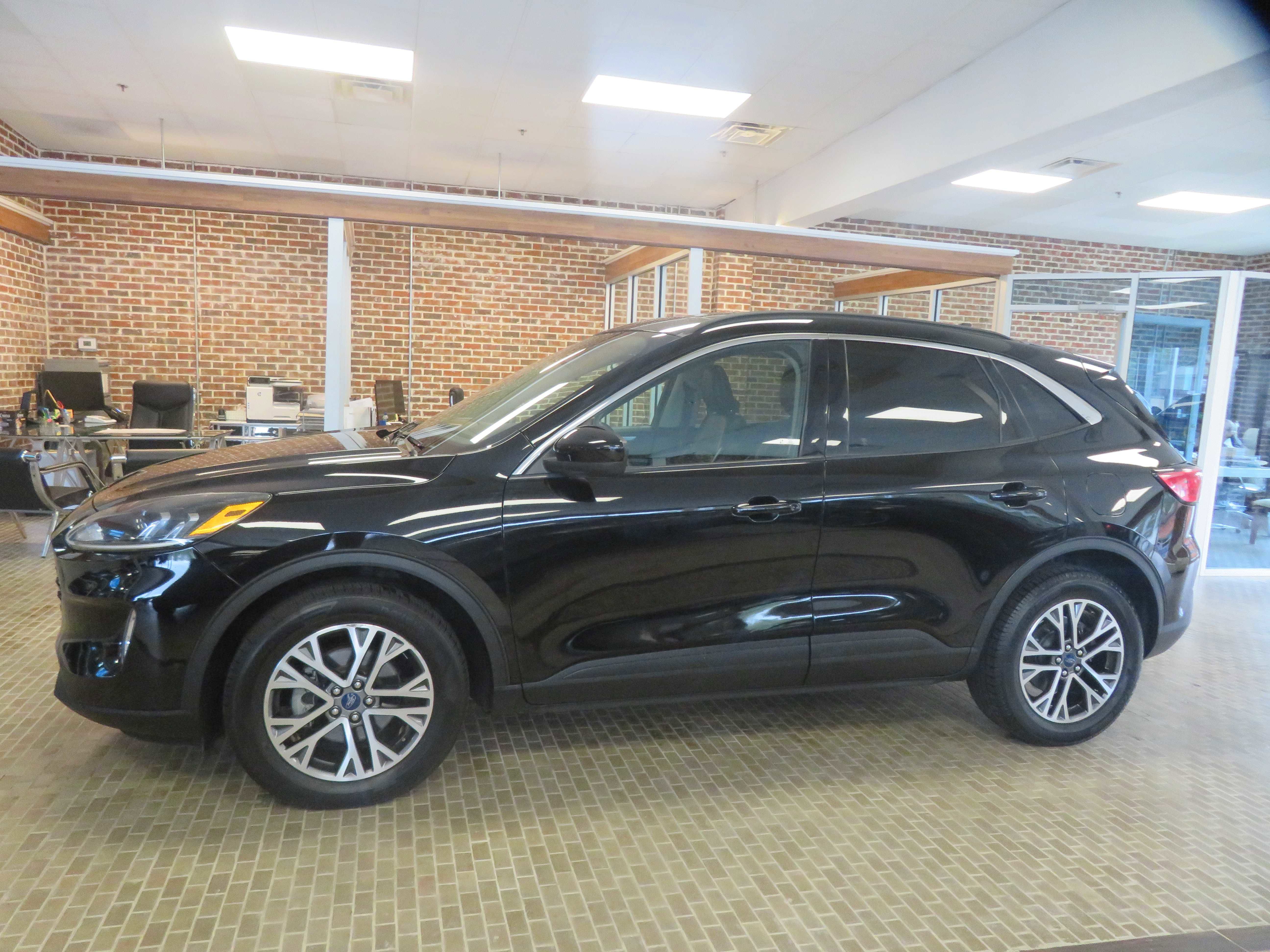 Used 2020 Ford Escape SEL image 66