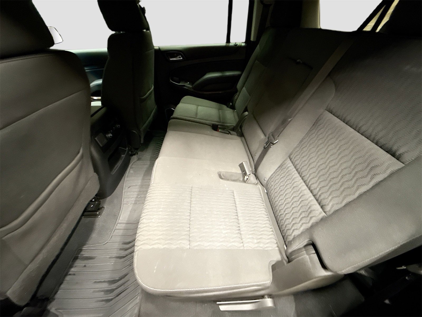 Used 2019 Chevrolet Suburban LS w/ All-Season Package image 23