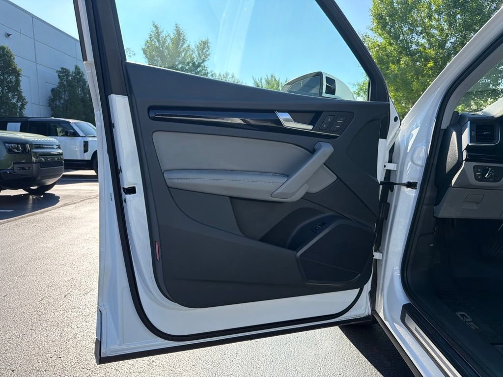 Used 2019 Audi Q5 2.0T Premium Plus w/ Premium Plus Package AWD/4WD image 15