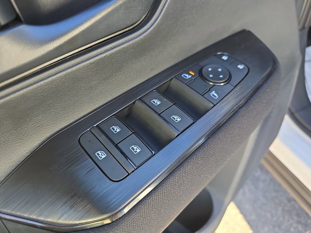 New 2026 Nissan Kicks S image 31