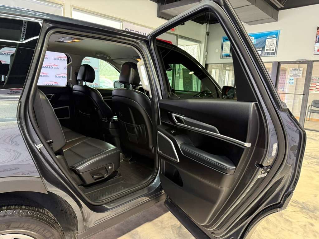 Used 2020 Kia Telluride LX AWD/4WD image 45