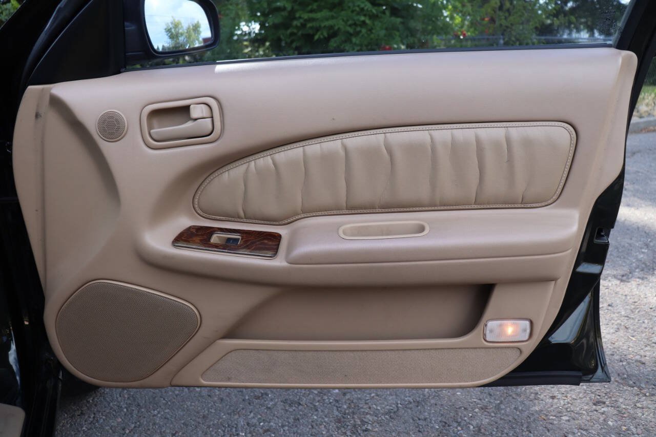 Used 1997 Nissan Maxima GXE FWD image 15
