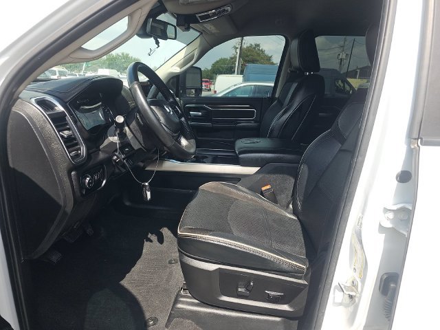 Used 2024 RAM 3500 Laramie AWD/4WD image 8