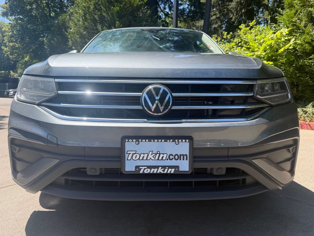 Used 2024 Volkswagen Tiguan SE AWD/4WD image 9