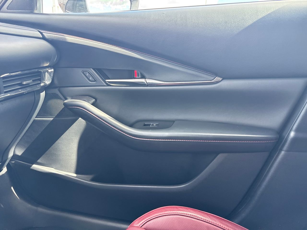 Used 2025 MAZDA CX-30 AWD 2.5 S w/ Preferred Package image 24