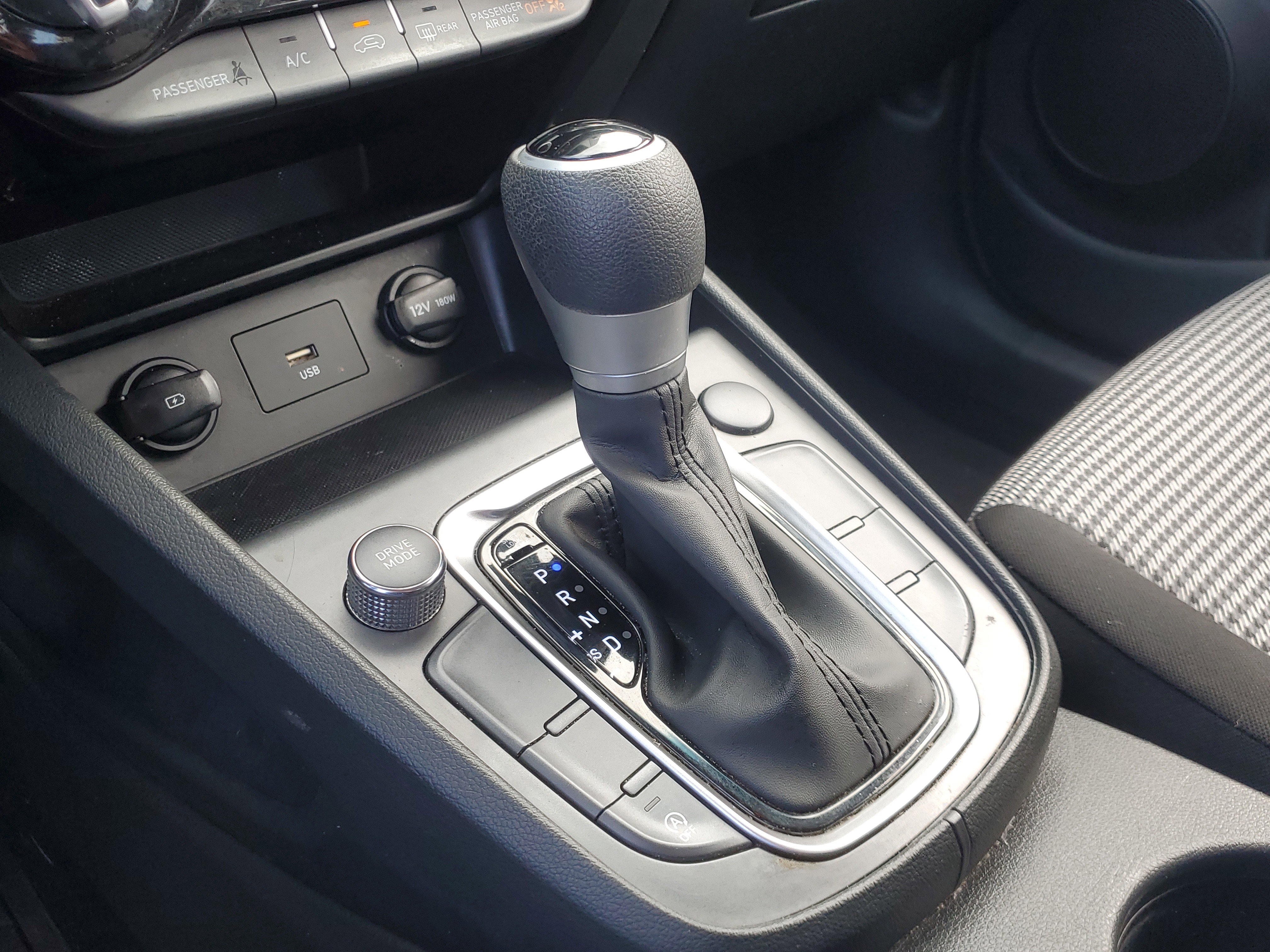 Used 2023 Hyundai Kona SE image 24