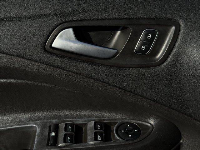 Used 2018 Ford Escape SE w/ Ford Safe & Smart Package AWD/4WD image 22