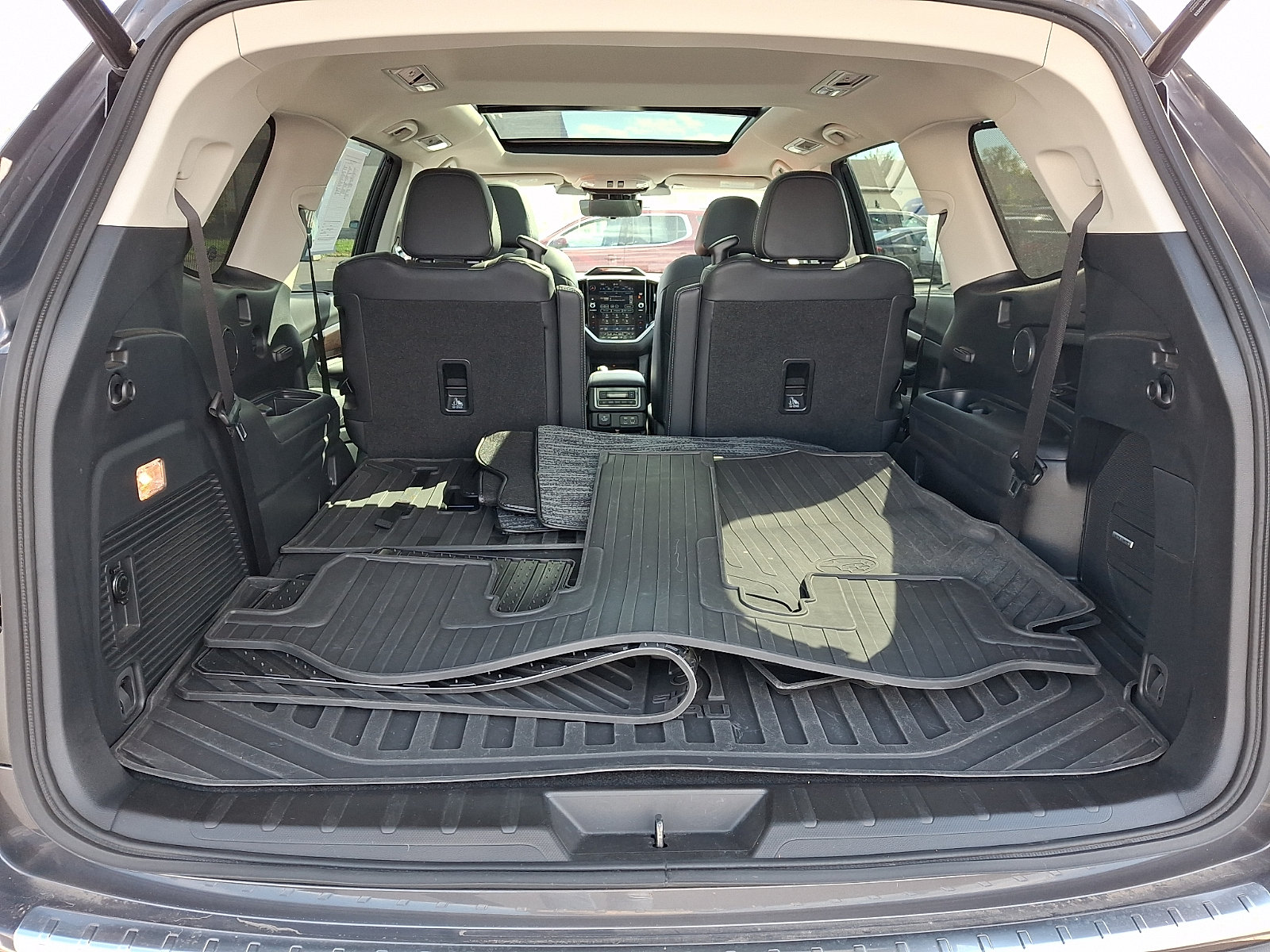 Used 2024 Subaru Ascent Touring AWD/4WD image 32