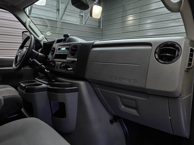 Used 2022 Ford E-450 and Econoline 450 Super Duty RWD image 23