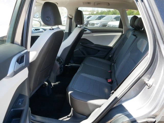 New 2026 Volkswagen Taos SE AWD/4WD image 8