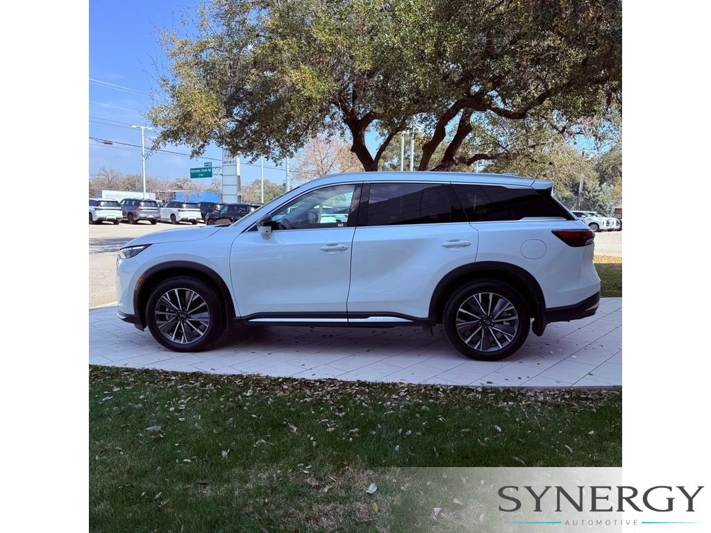 Used 2026 INFINITI QX60 Luxe w/ Family Package AWD/4WD image 9