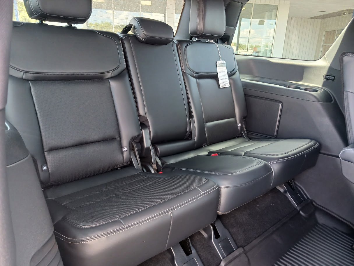 New 2025 Ford Expedition Platinum w/ Stealth Performance Package AWD/4WD image 11