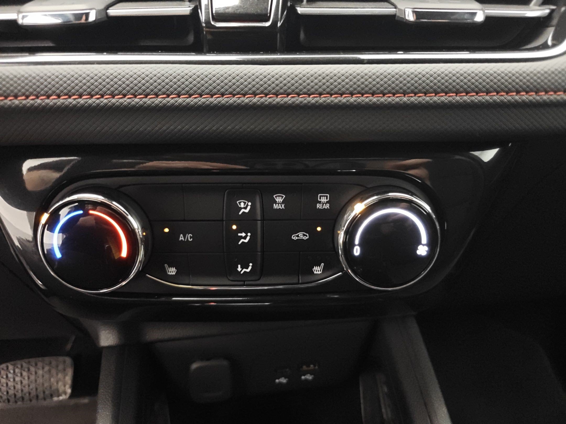 Certified 2024 Chevrolet TrailBlazer RS AWD/4WD image 17