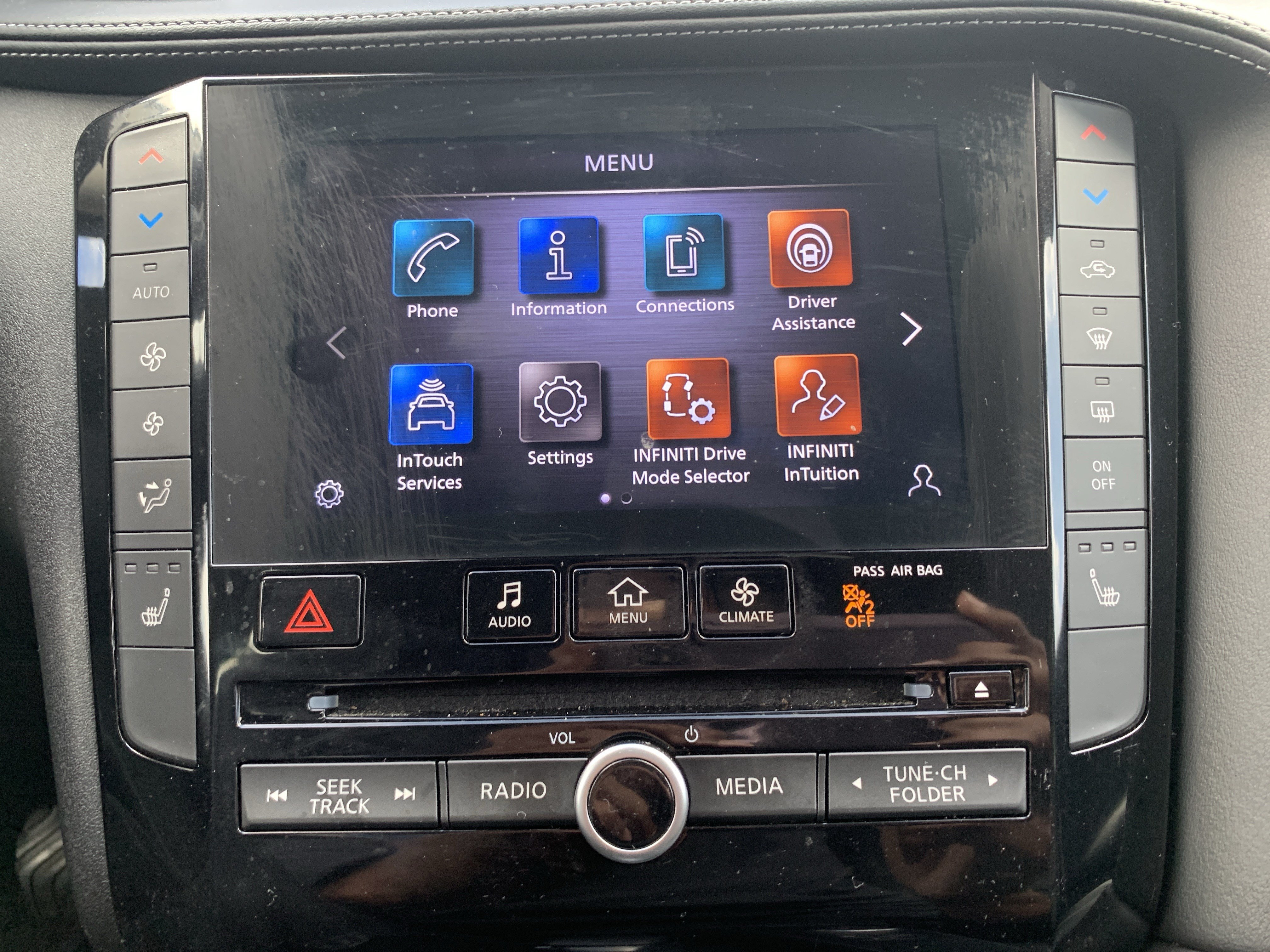 Used 2023 INFINITI QX50 Luxe FWD image 24