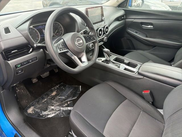 Used 2025 Nissan Sentra SV image 13