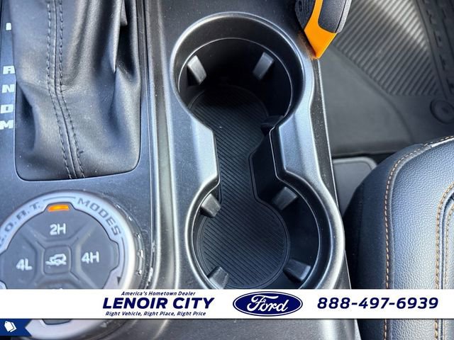 Used 2023 Ford Bronco Badlands image 28
