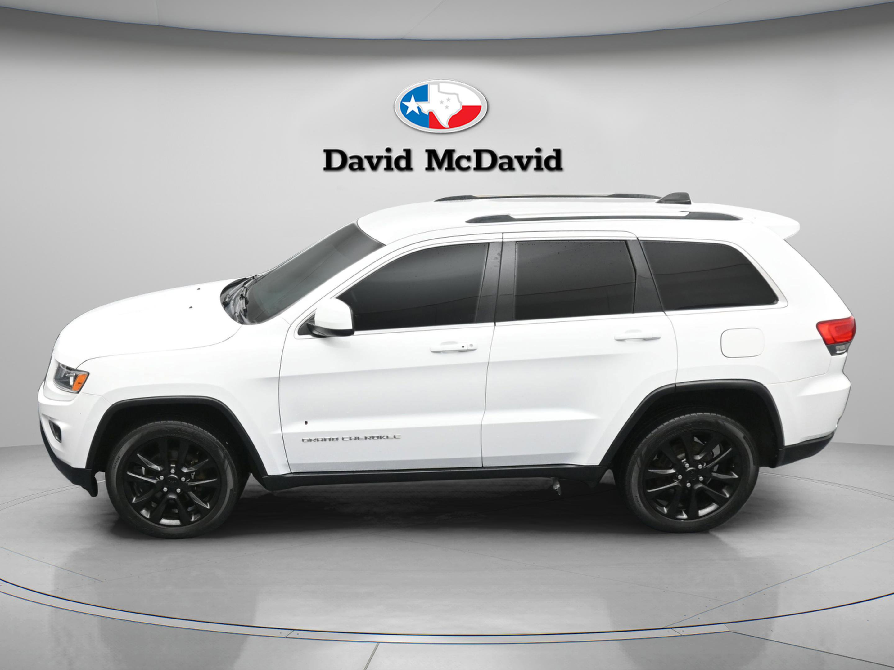 Used 2015 Jeep Grand Cherokee Laredo w/ Quick Order Package 23E AWD/4WD image 34