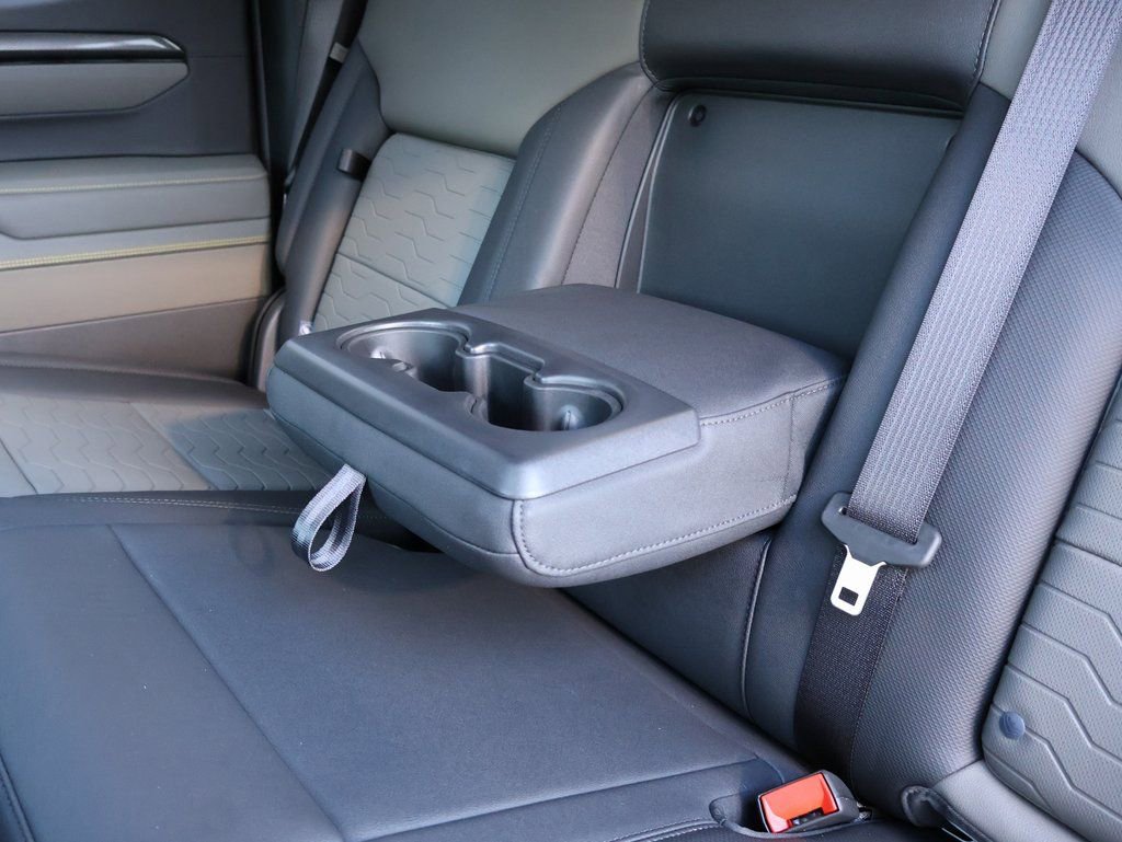 New 2026 Chevrolet Silverado 1500 ZR2 w/ Dark Appearance Package image 31