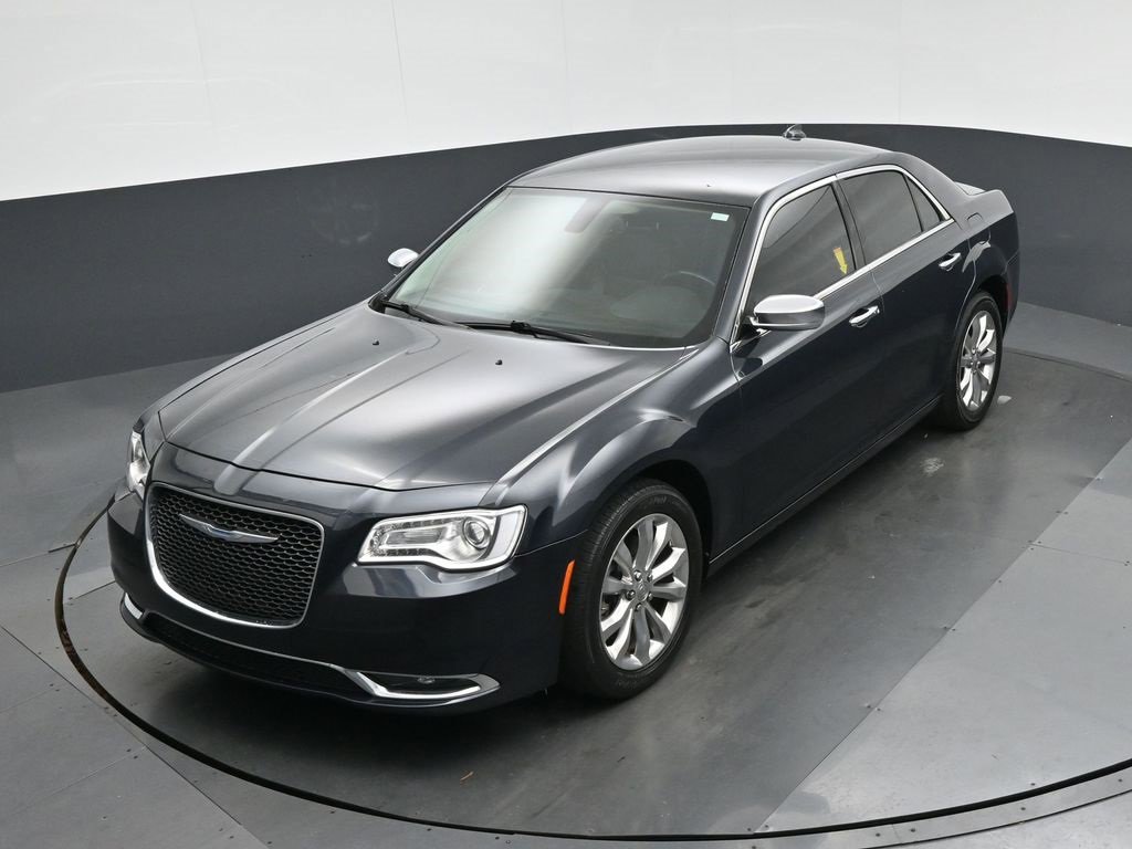 Used 2018 Chrysler 300 Limited image 53