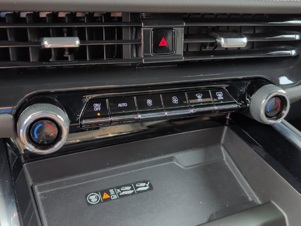 Used 2025 Chevrolet Tahoe Z71 AWD/4WD image 23