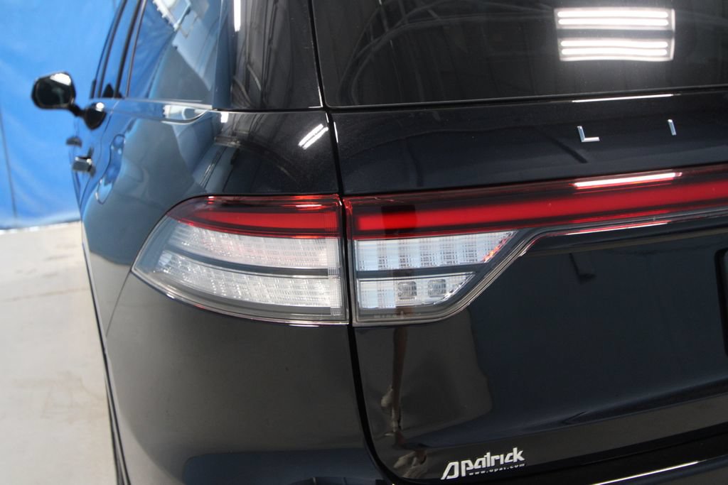 Used 2026 Lincoln Aviator Reserve AWD/4WD image 43