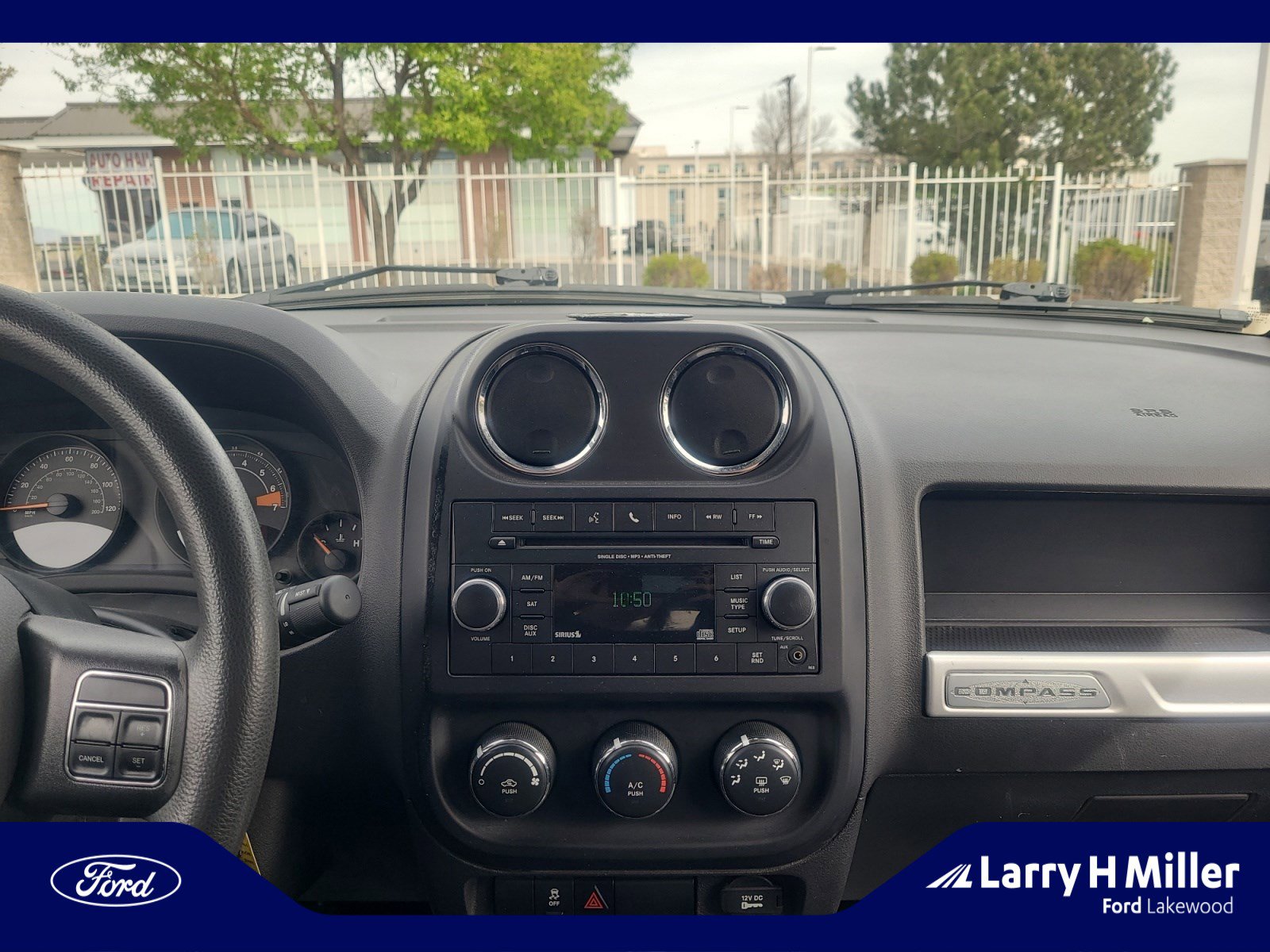 Used 2017 Jeep Compass Sport image 12