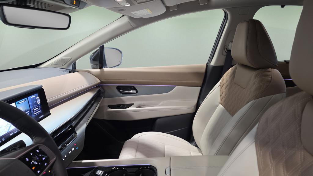 Used 2025 Nissan Murano Platinum image 12