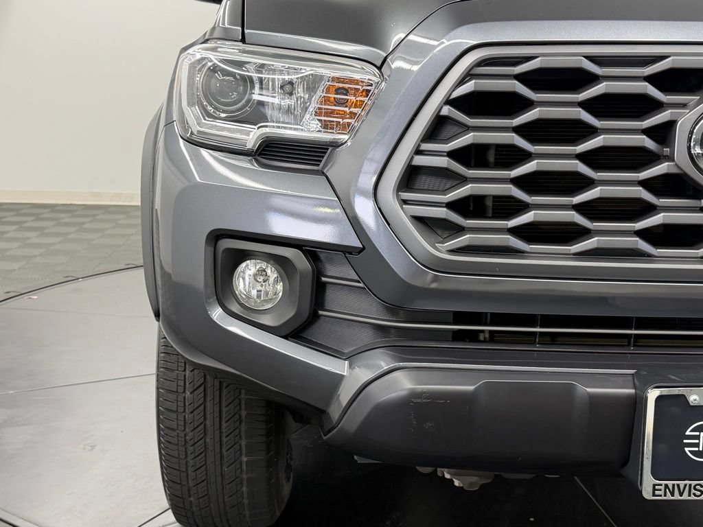 Certified 2021 Toyota Tacoma TRD Off-Road w/ Technology Package AWD/4WD image 9