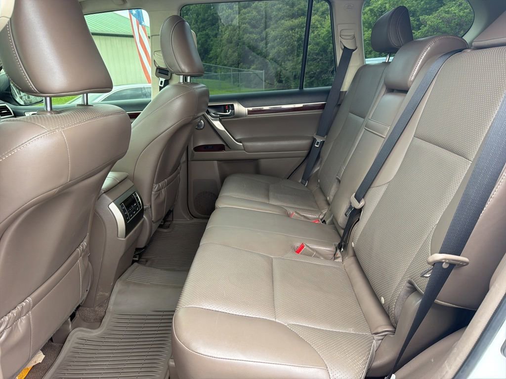 Used 2018 Lexus GX 460 Luxury w/ Preferred Accessory Package AWD/4WD image 22