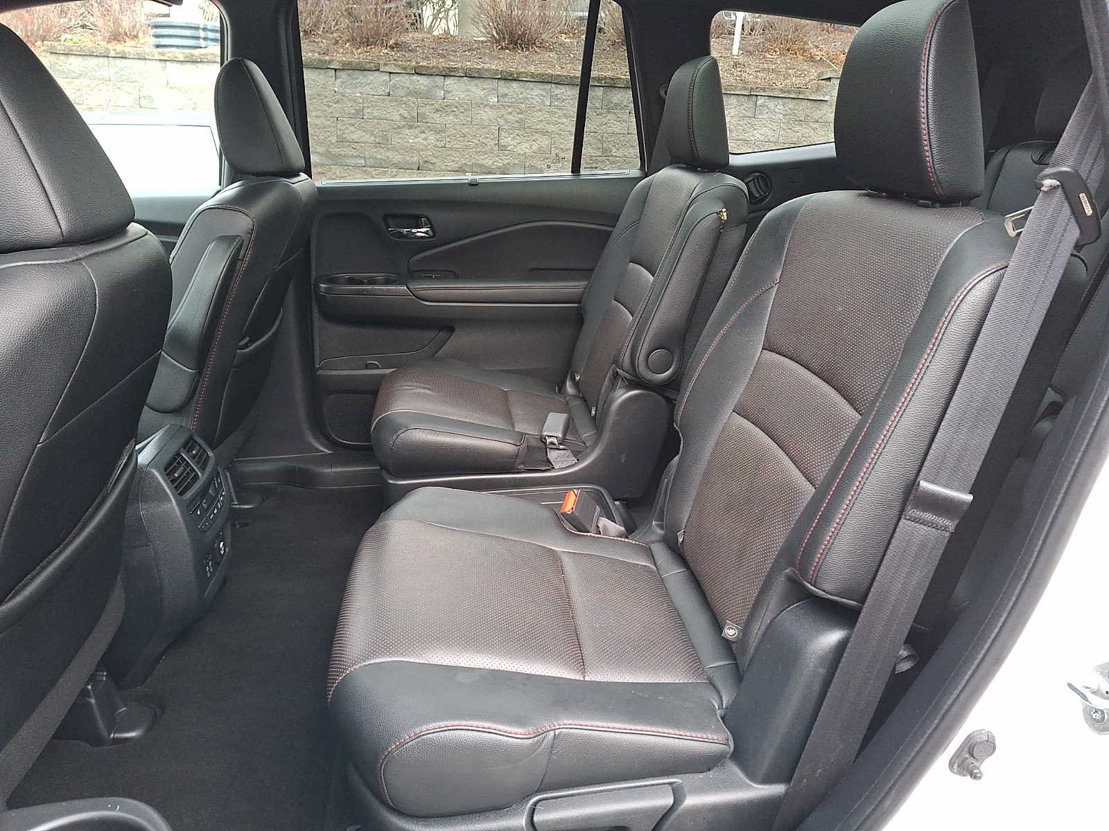 Used 2022 Honda Pilot Black Edition image 8