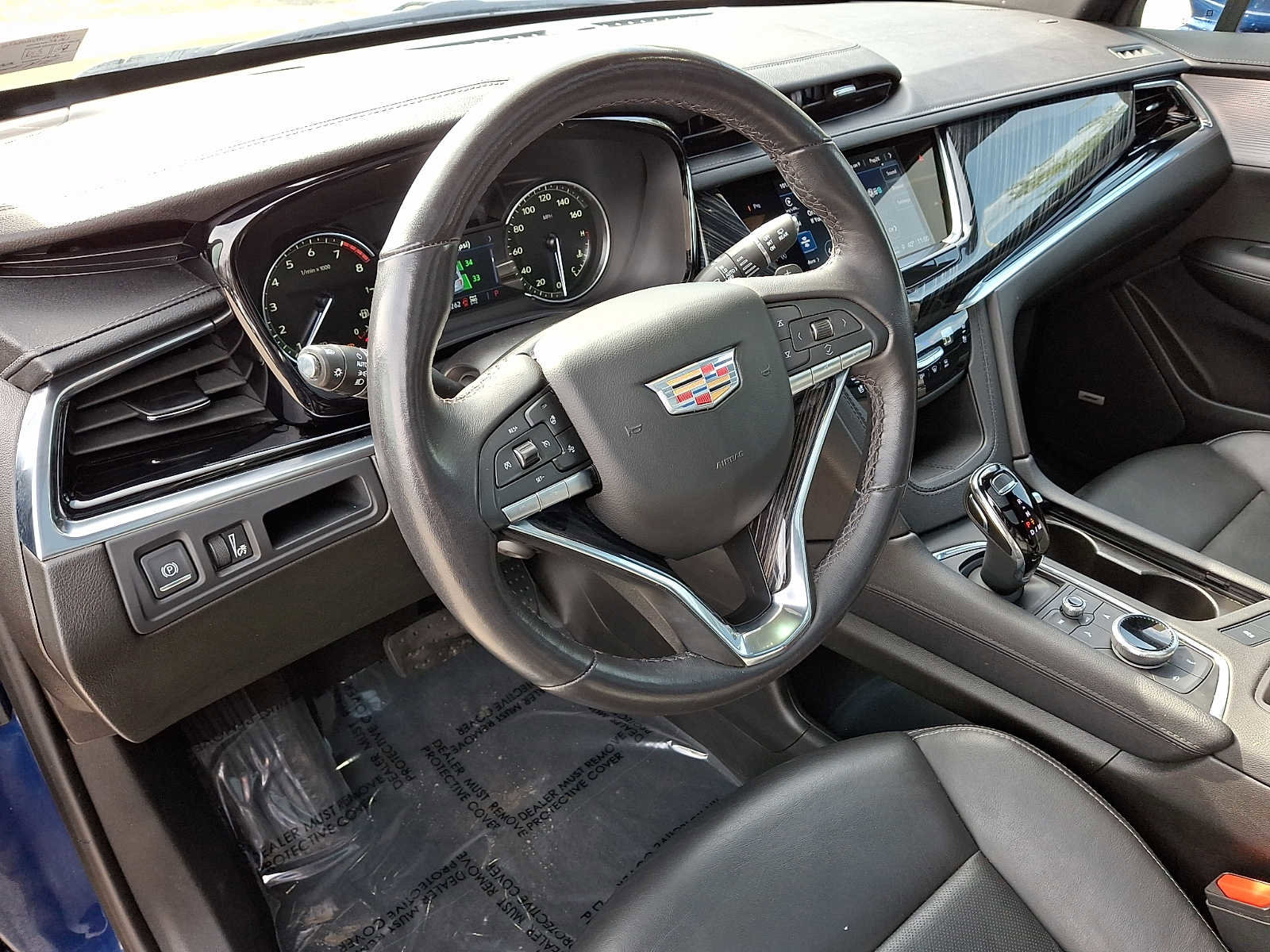 Certified 2023 Cadillac XT6 Premium Luxury image 16