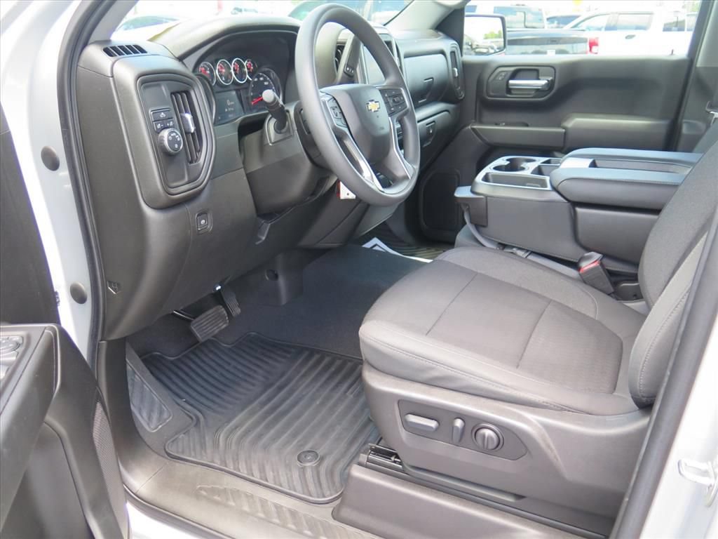 Used 2022 Chevrolet Silverado 1500 Custom w/ Safety Confidence Package RWD image 10