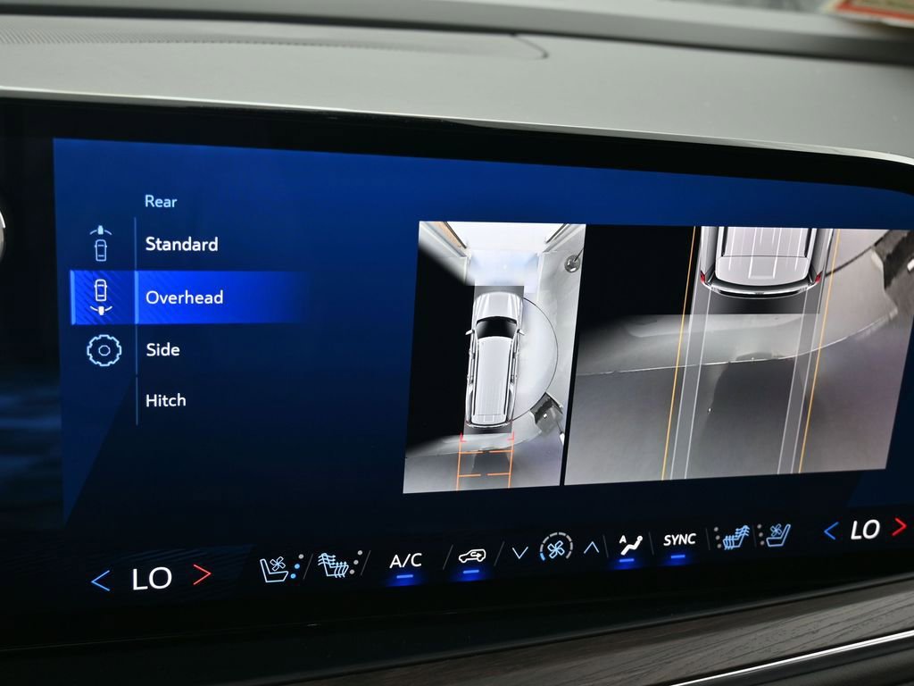 New 2025 Chevrolet Suburban Premier image 21