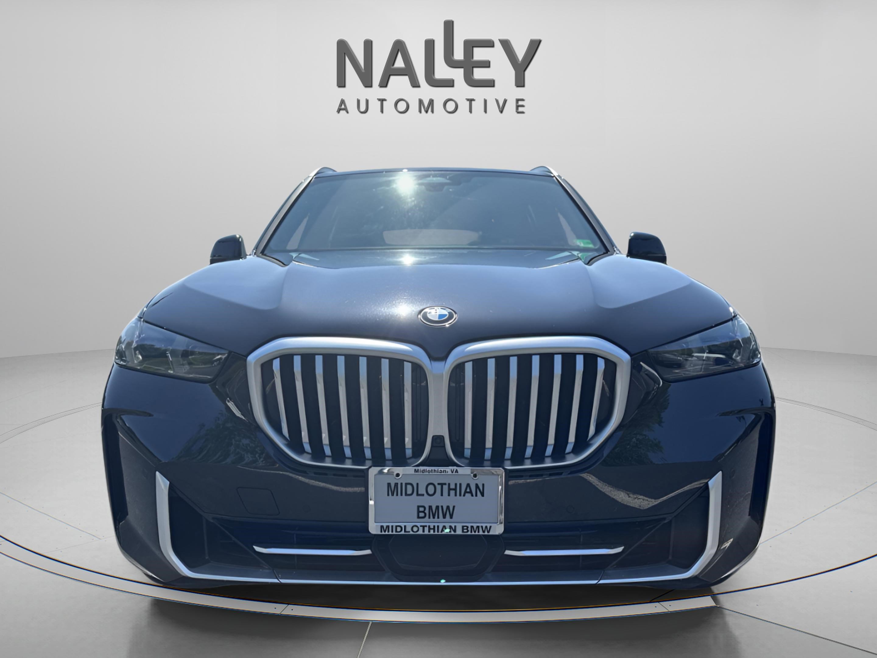 Used 2024 BMW X5 xDrive40i w/ Parking Assistance Package image 9